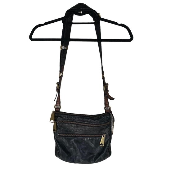 Fossil Cowhide Leather Gold Hardware Boho Crossbody Bag - Picture 2 of 12